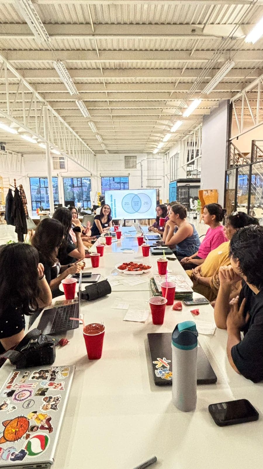 Coworking Code & Wine en LivingLab CUU